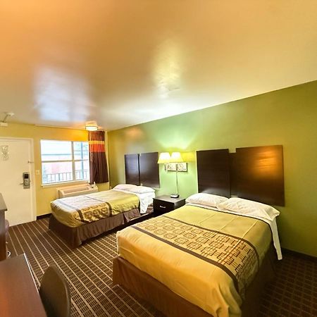 Relax Inn ハンプトン エクステリア 写真